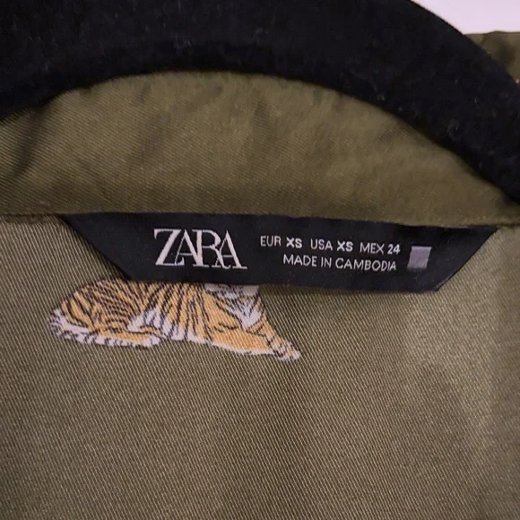 Zara Green Animal Print Midi Dress - Picture 2 of 4